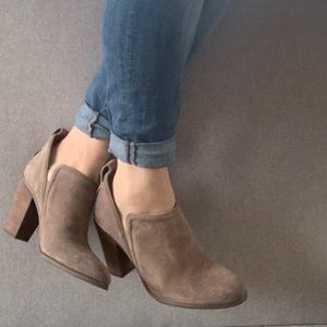 Vince Camuto short bootie